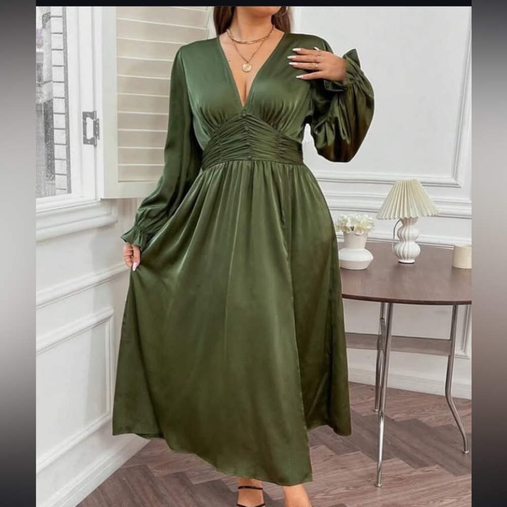 SHEIN olive green dress long sleeves size 4 v neck classic elegant party holiday